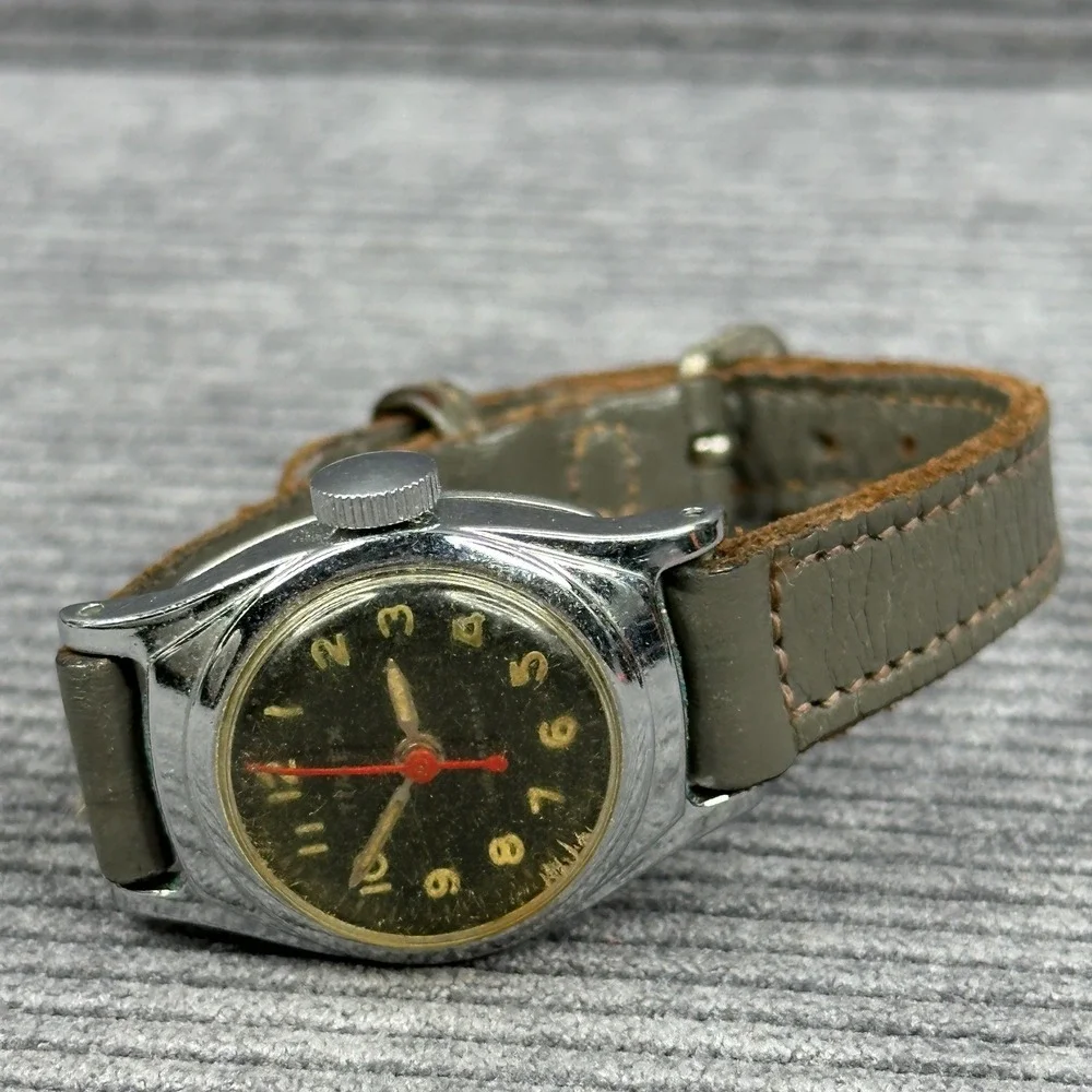 Vintage Timex Military Style Manual Wind Watch Black Dial Red Hand 10 M45